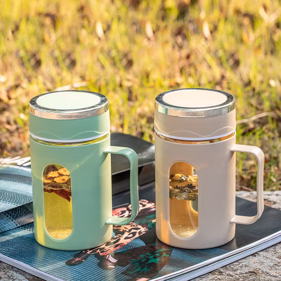 Fashion Home Use Different Size High Borosilicate Glass Measuring Cup with Lid
