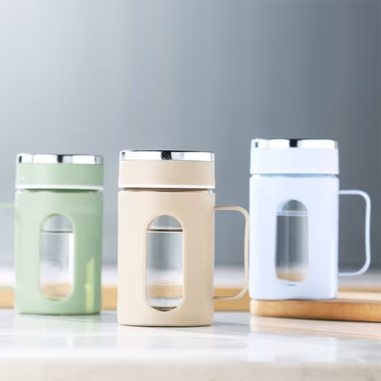 Fashion Home Use Different Size High Borosilicate Glass Measuring Cup with Lid