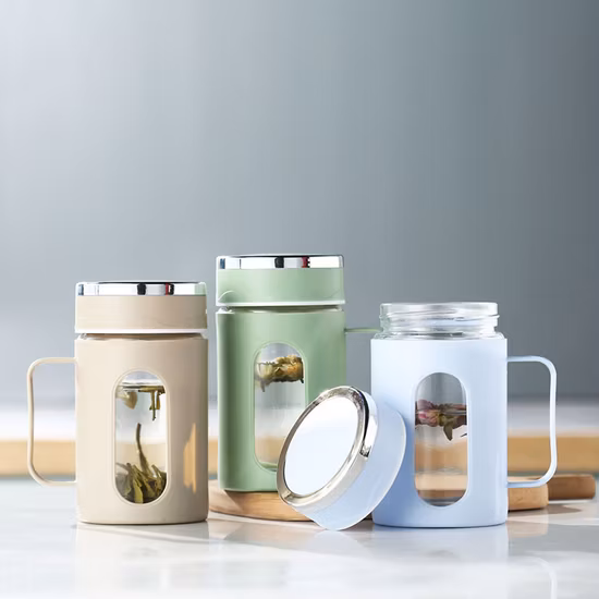 Fashion Home Use Different Size High Borosilicate Glass Measuring Cup with Lid